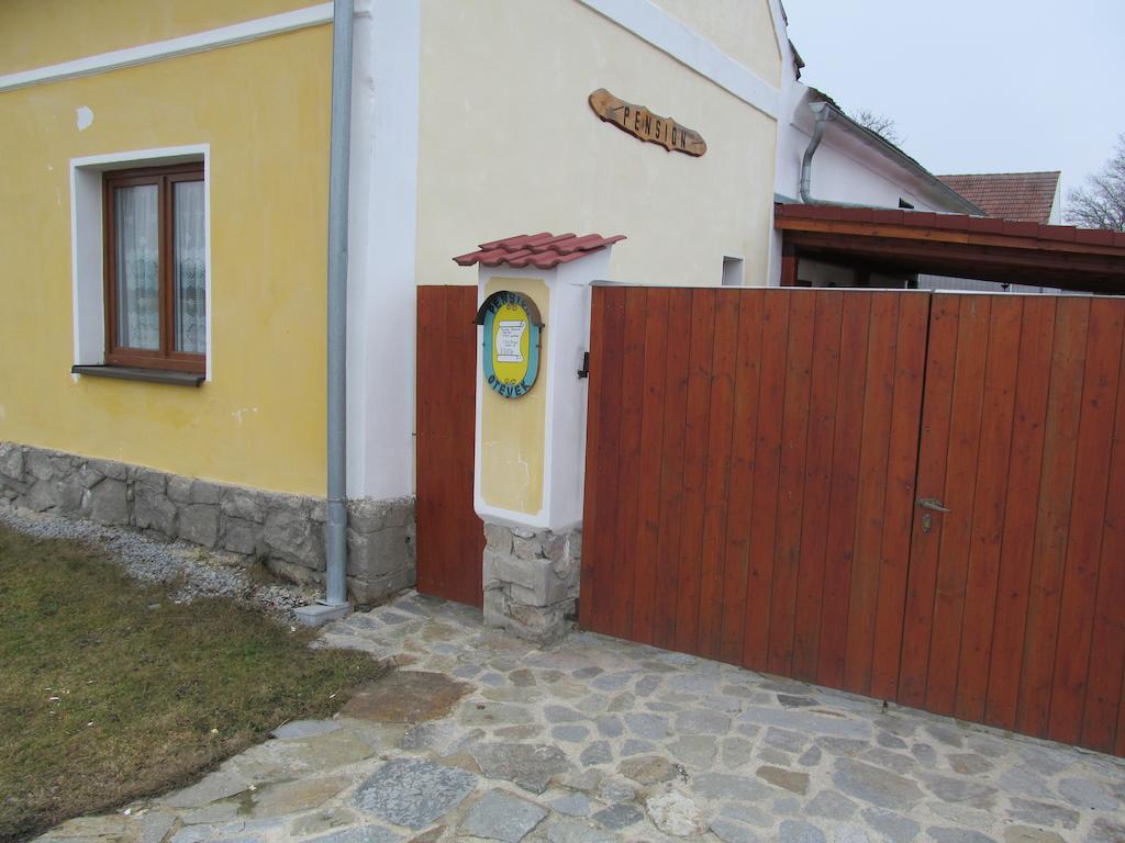 Pension Otevek Trhove Sviny Luaran gambar